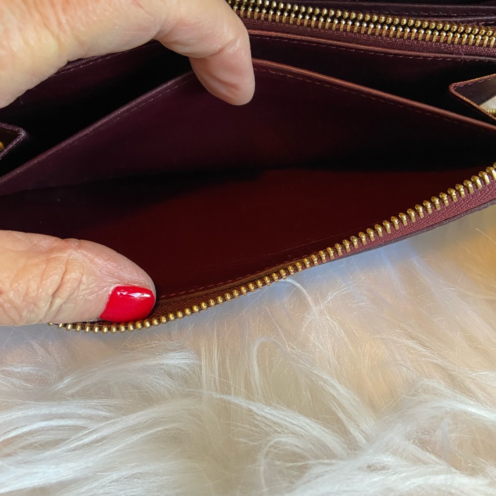 LV GUC Vernis Rouge Fauviste Zip Around Wallet - Picture 9 of 15